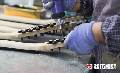 這個小鎮吉他“樂”響世界